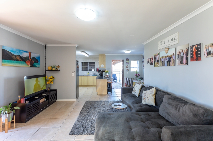 3 Bedroom Property for Sale in Windsor Park Estate Western Cape
